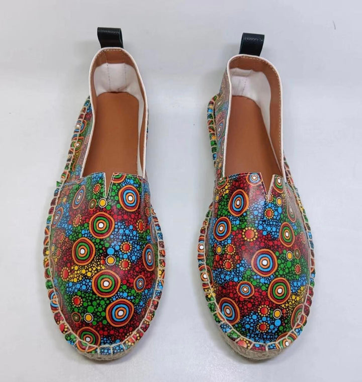 Gone Walkabout enclosed casual shoes