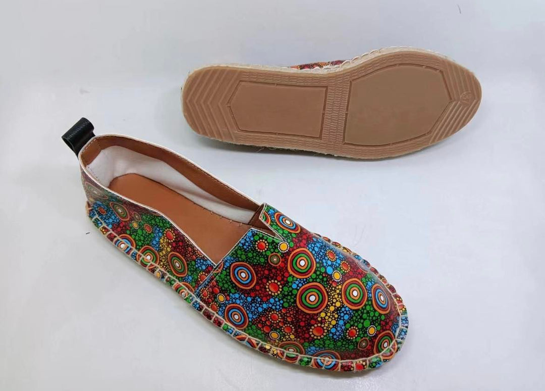Gone Walkabout enclosed casual shoes